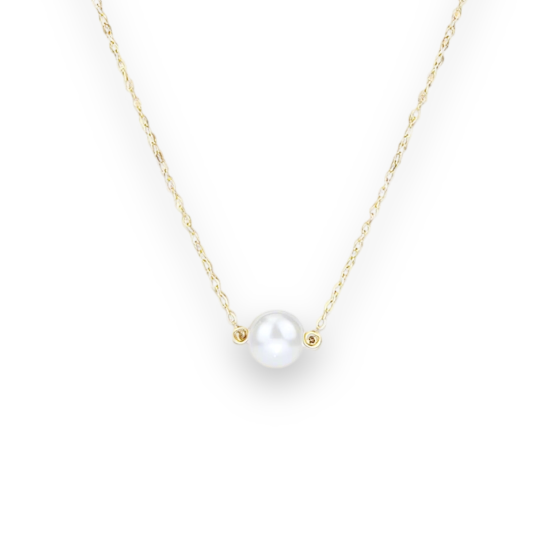 Dainty Pearl Necklace